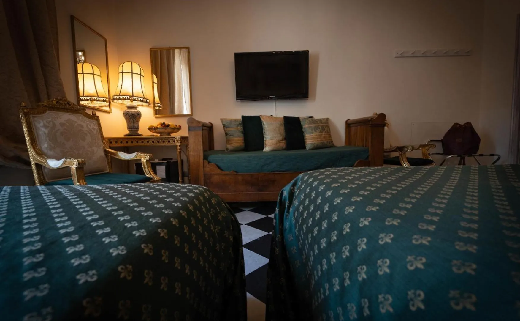 *** Guest house Morali Palace Genoa Italy